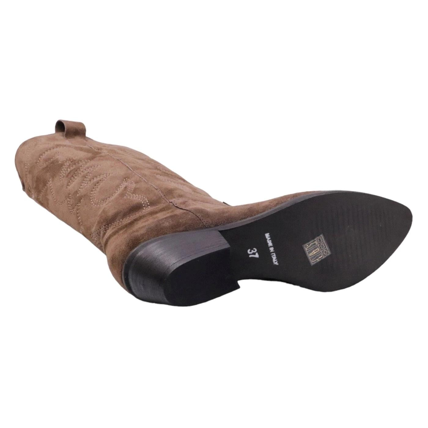 Texano donna Ranyé Jennifer realizzato in pelle scamosciata di colore marrone