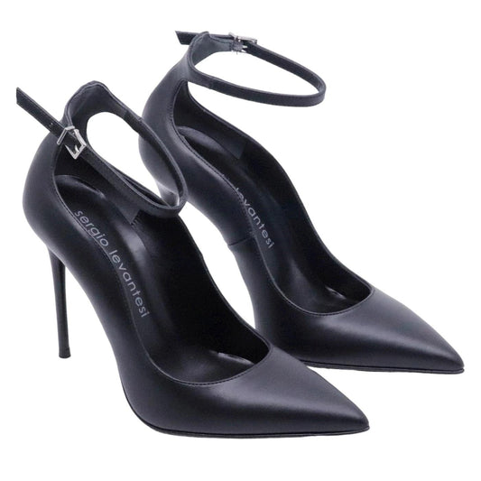 Décolleté Sergio Levantesi da donna realizzato in pelle opaca di colore nero