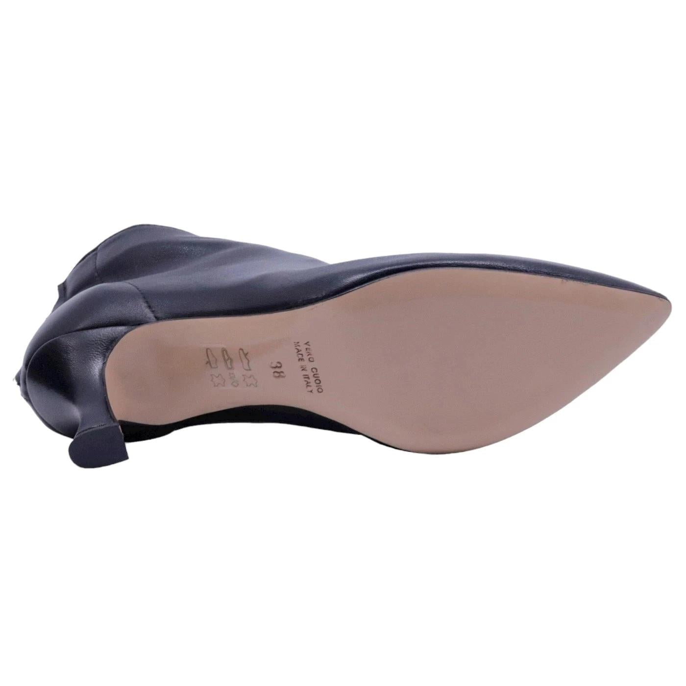 Tronchetto donna Ranyé 130 in pelle nera