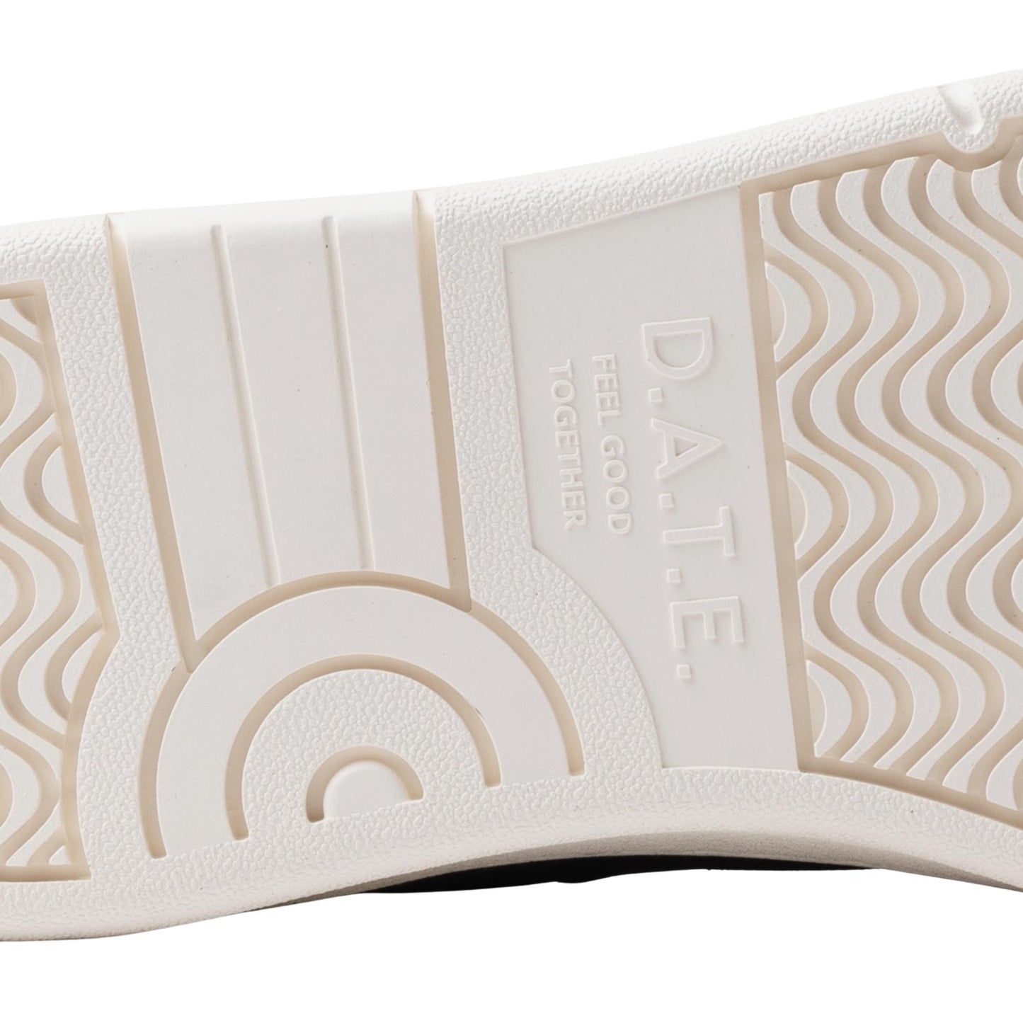 D.A.T.E. Court 2.0 Glitter C2-GL-PL sneaker donna in pelle bianco panna