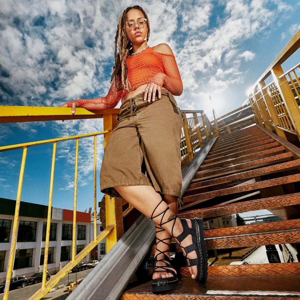 Dr Martens Nartilla Athena sandalo donna in pelle nera