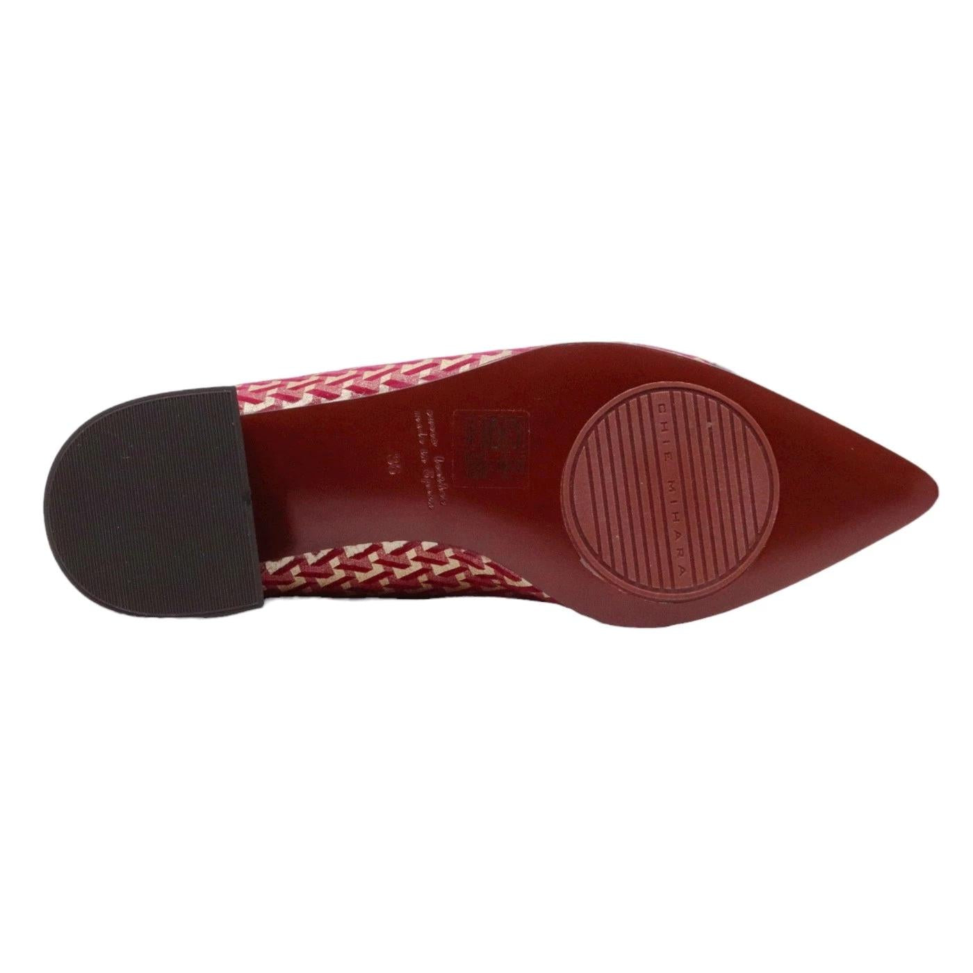 Scarpa decolleté Chie MIhara da donna realizzata in pelle viola e camoscio stampato fuscia