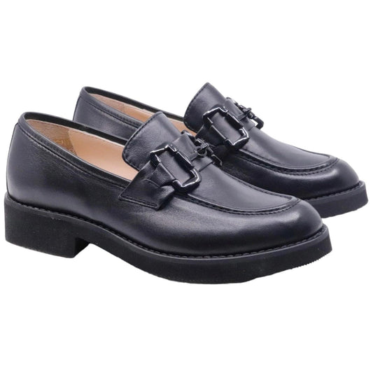 Mocassino donna Le Briella in pelle nappata di colore nero con morsetto