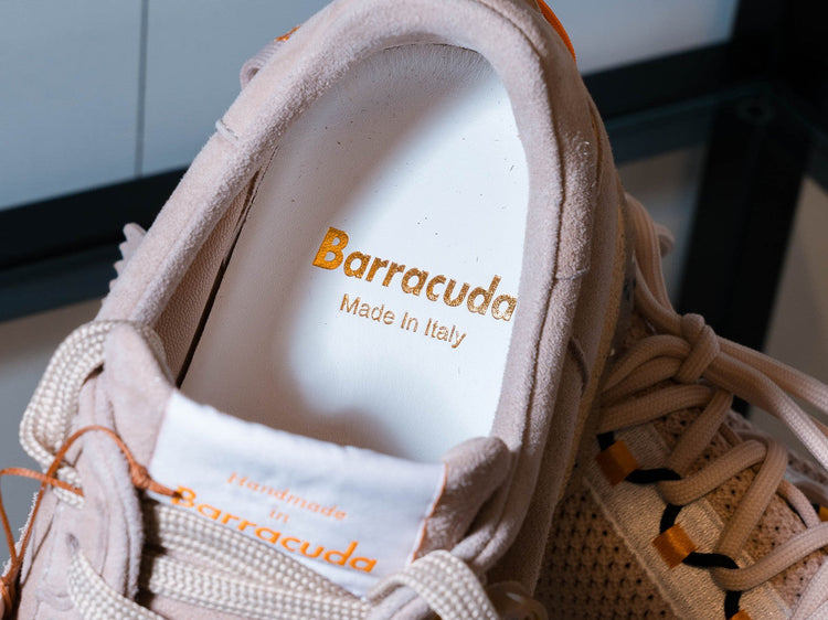 Scarpe Barracuda uomo e donna in pelle dal design italiano contemporaneo, ideali per uno stile urbano distintivo.