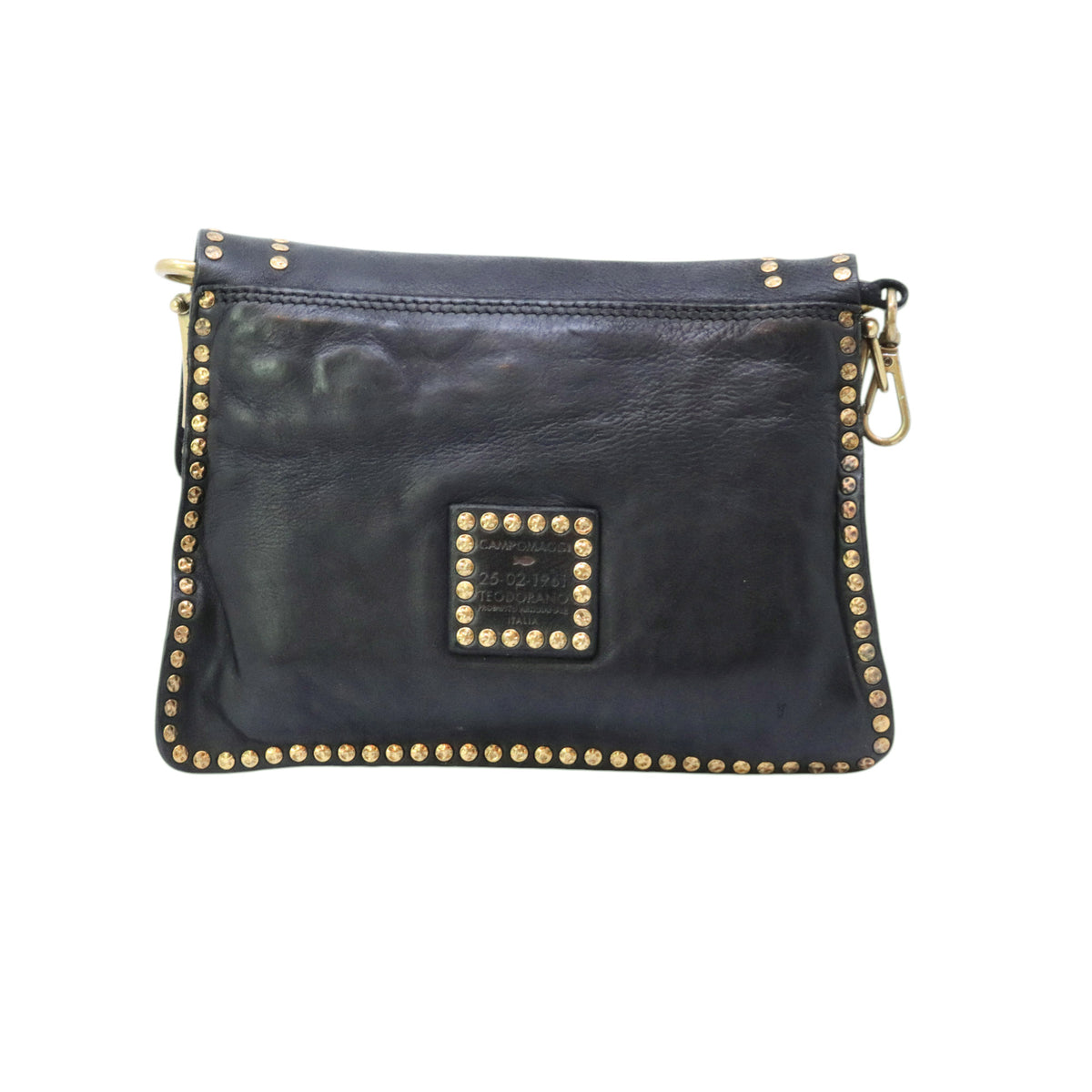 Campomaggi Agnese C016500 borsa donna in pelle nera con borchie e tracolla 