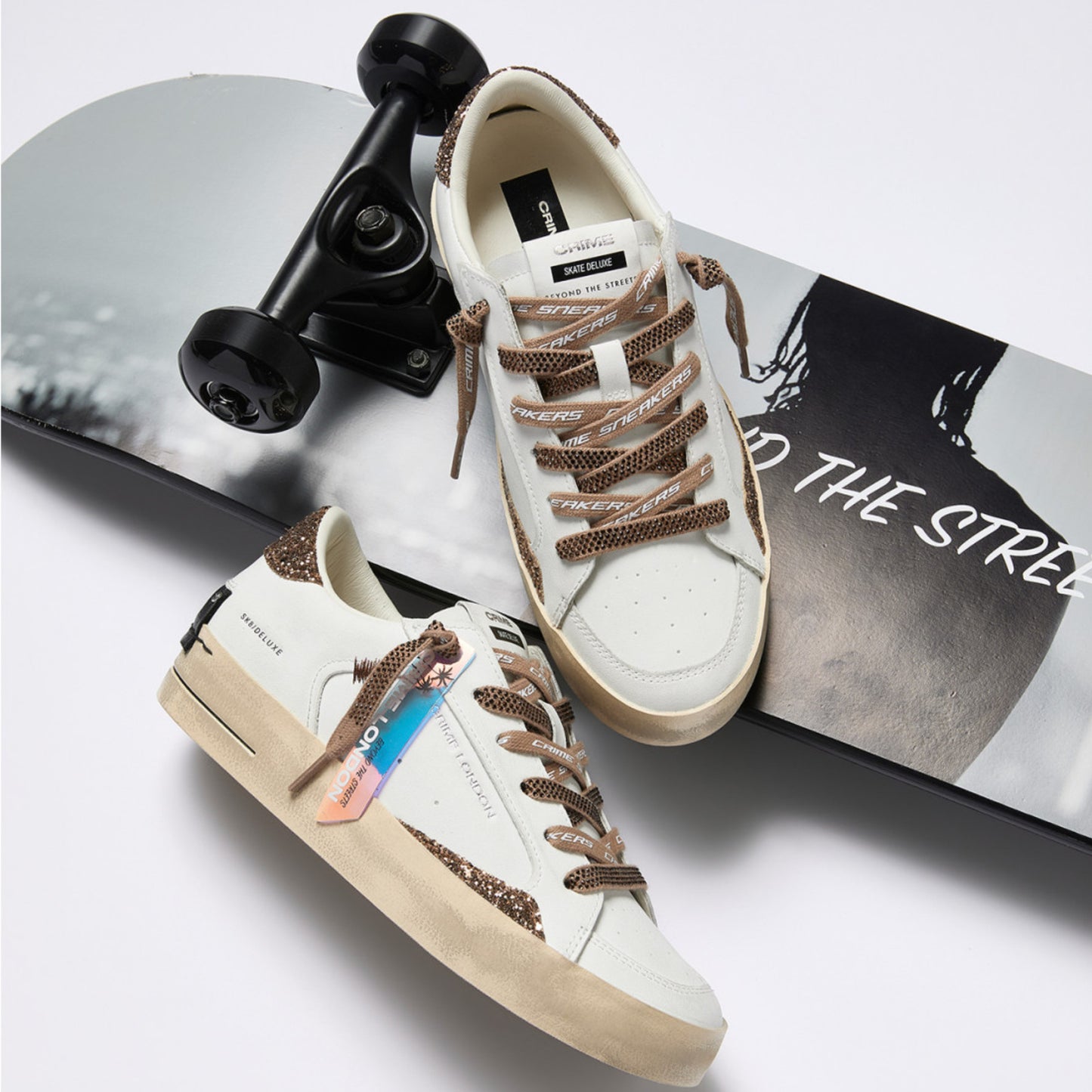 Crime London Sk8 Deluxe Almond Drizzle 23104 sneaker donna bianca con glitter bronzo e strass 