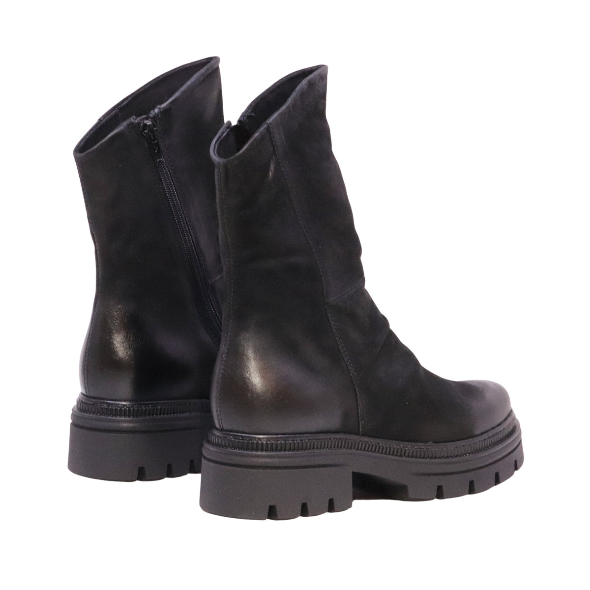 MJUS Carmelina N26208 stivaletto donna in nabuk nero con zip e suola carrarmato 