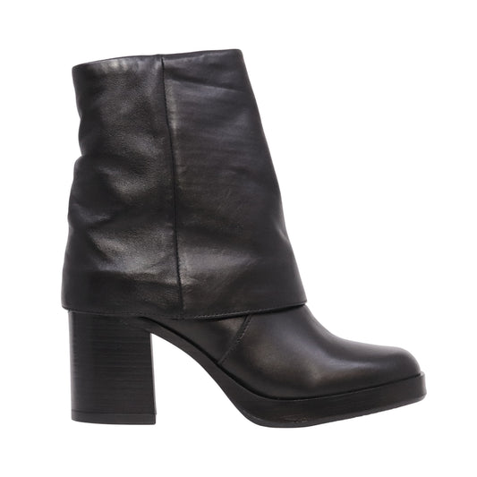 MJUS P96241 stivaletto donna in pelle nera con tacco largo 8 cm e ghetta a risvolto 