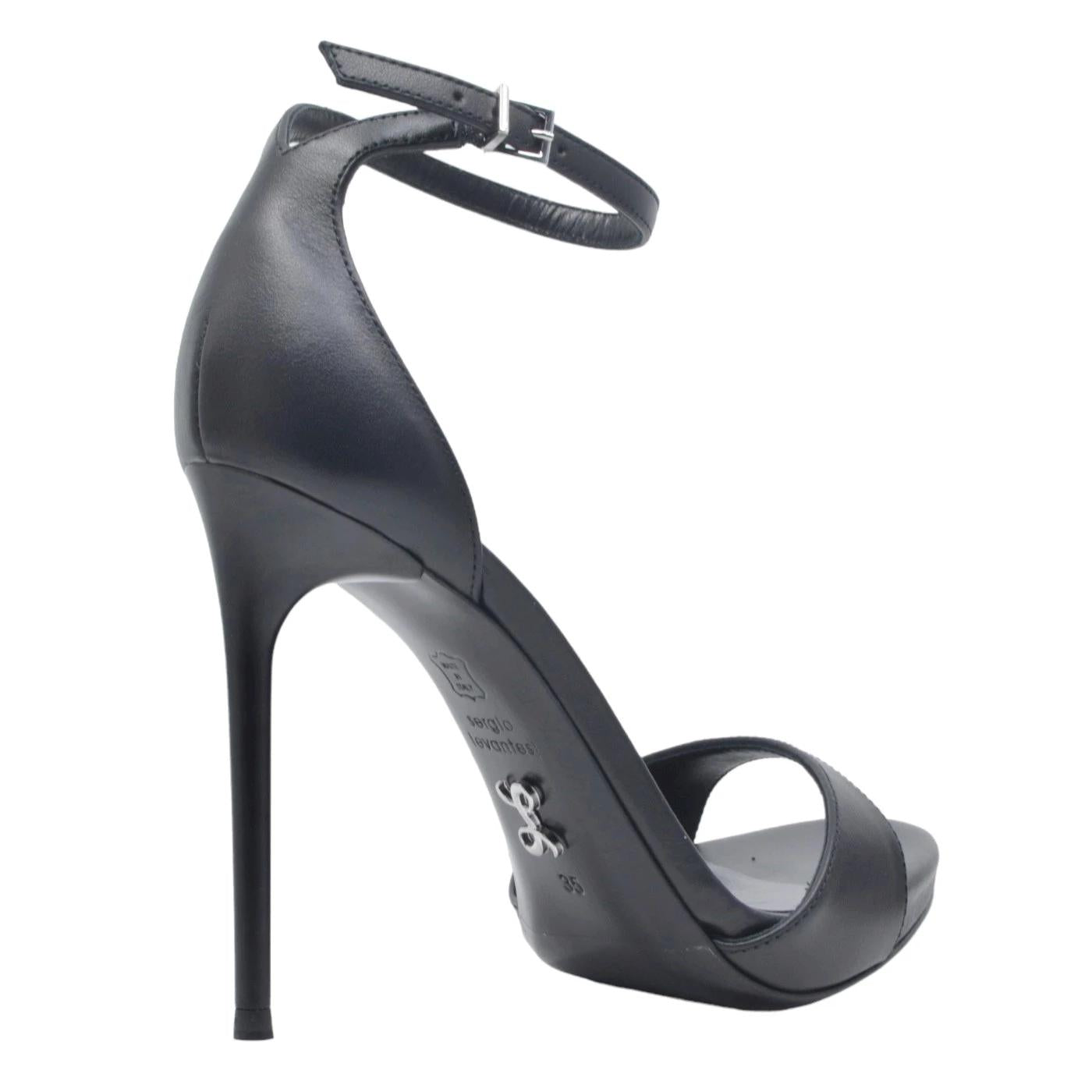 Sandalo con tacco Sergio Levantesi Zuma in pelle nera 