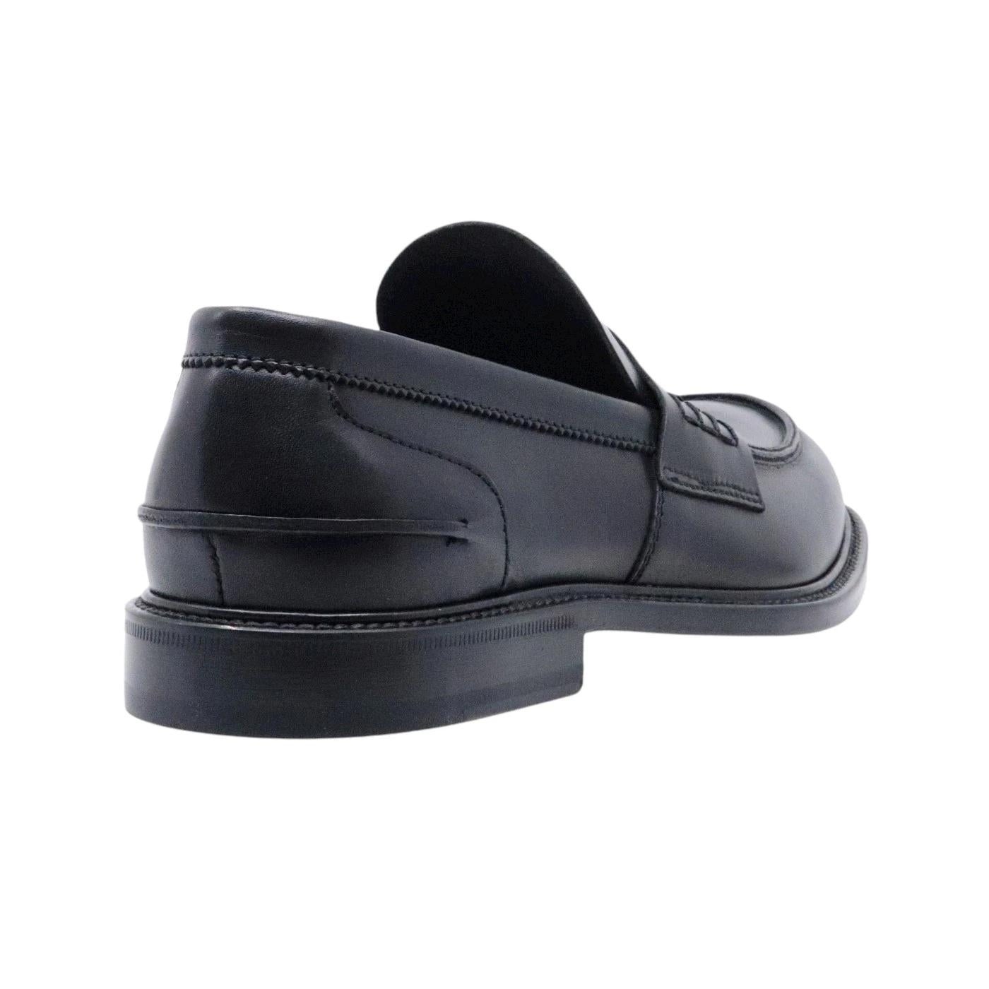 Douglas 784 Princess mocassino uomo in pelle nera con suola in cuoio 