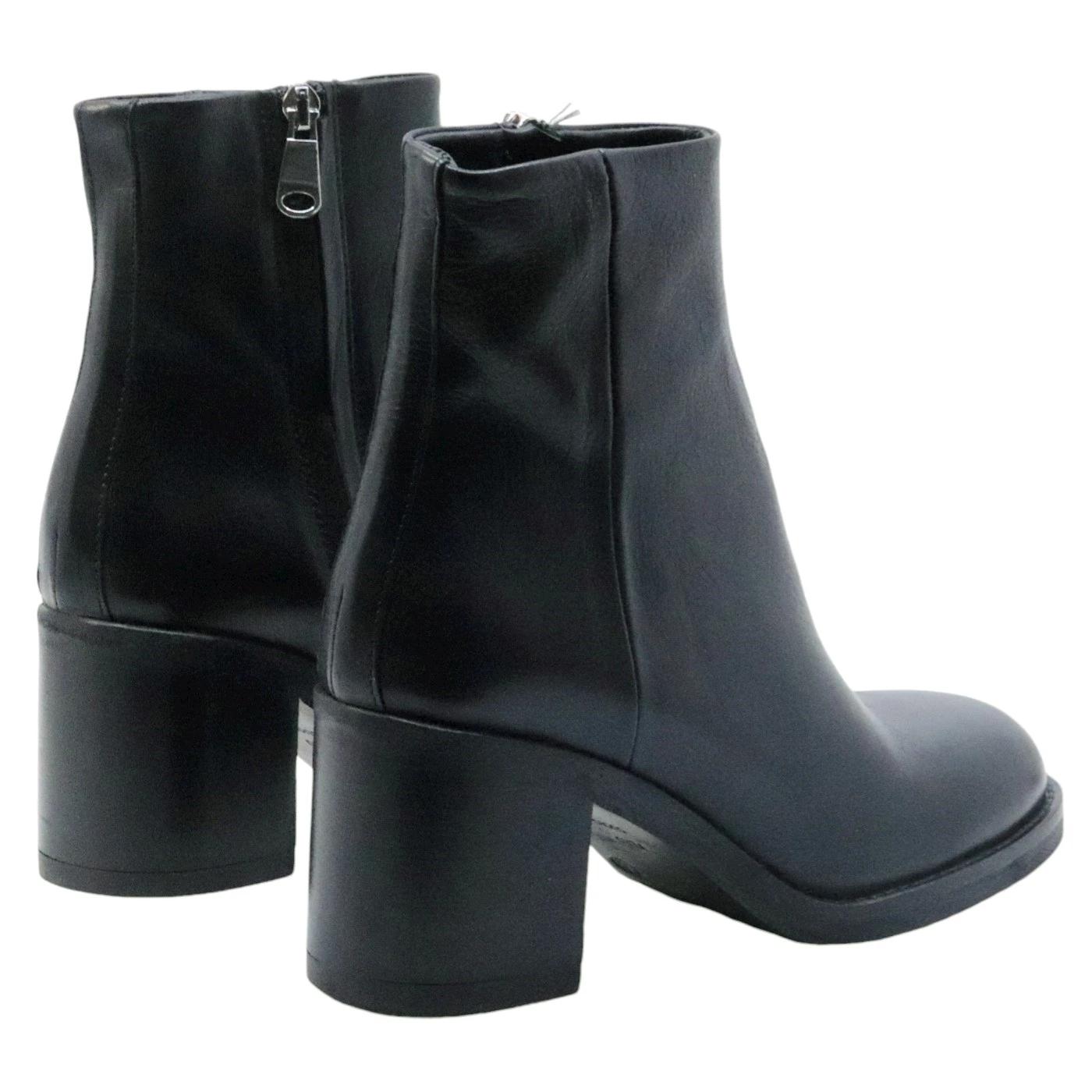 Stivaletto con tacco donna Curiositè 2648 in pelle nera 