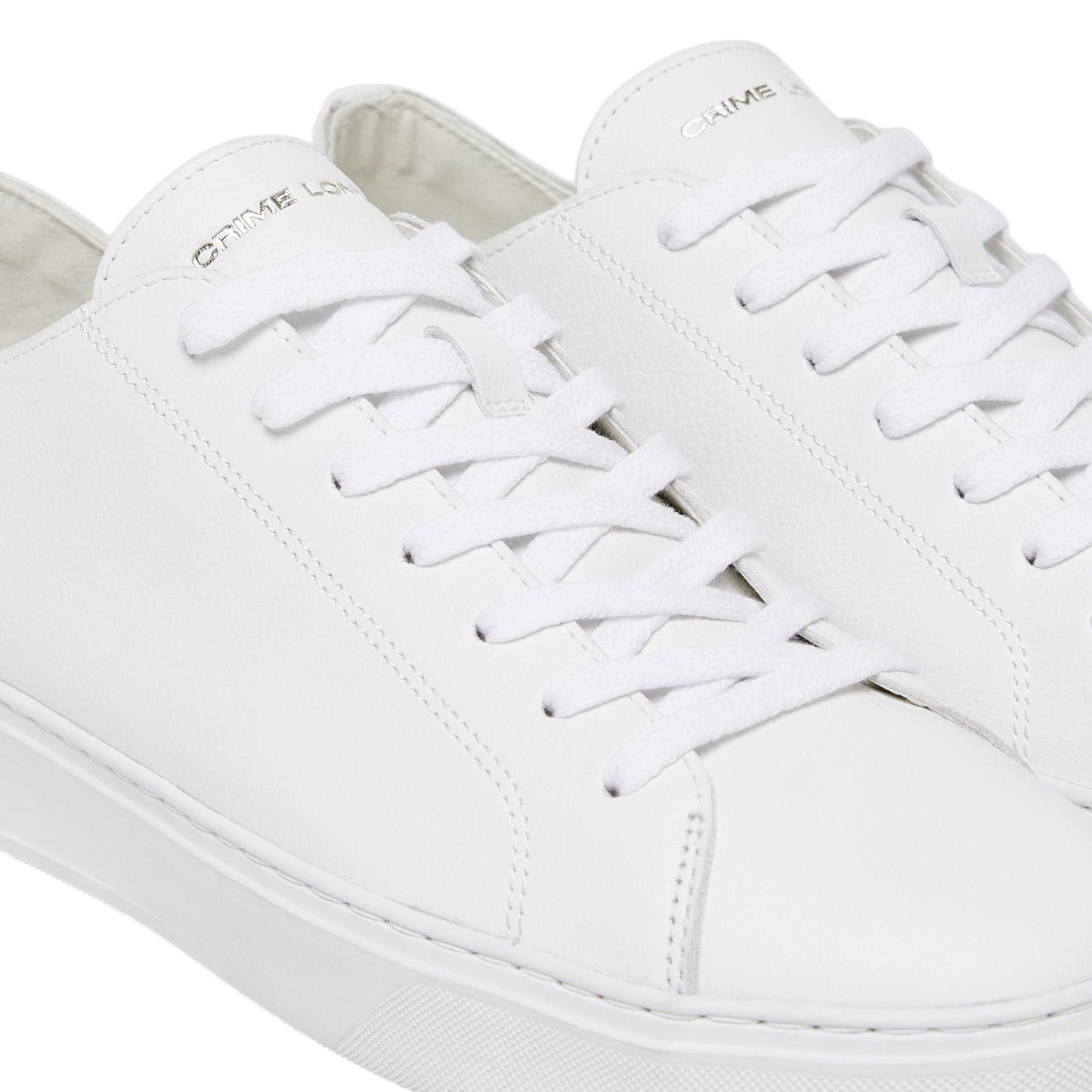 Sneaker uomo Crime London Raw Cut 17650 in morbida pelle sfoderata di colore bianco 