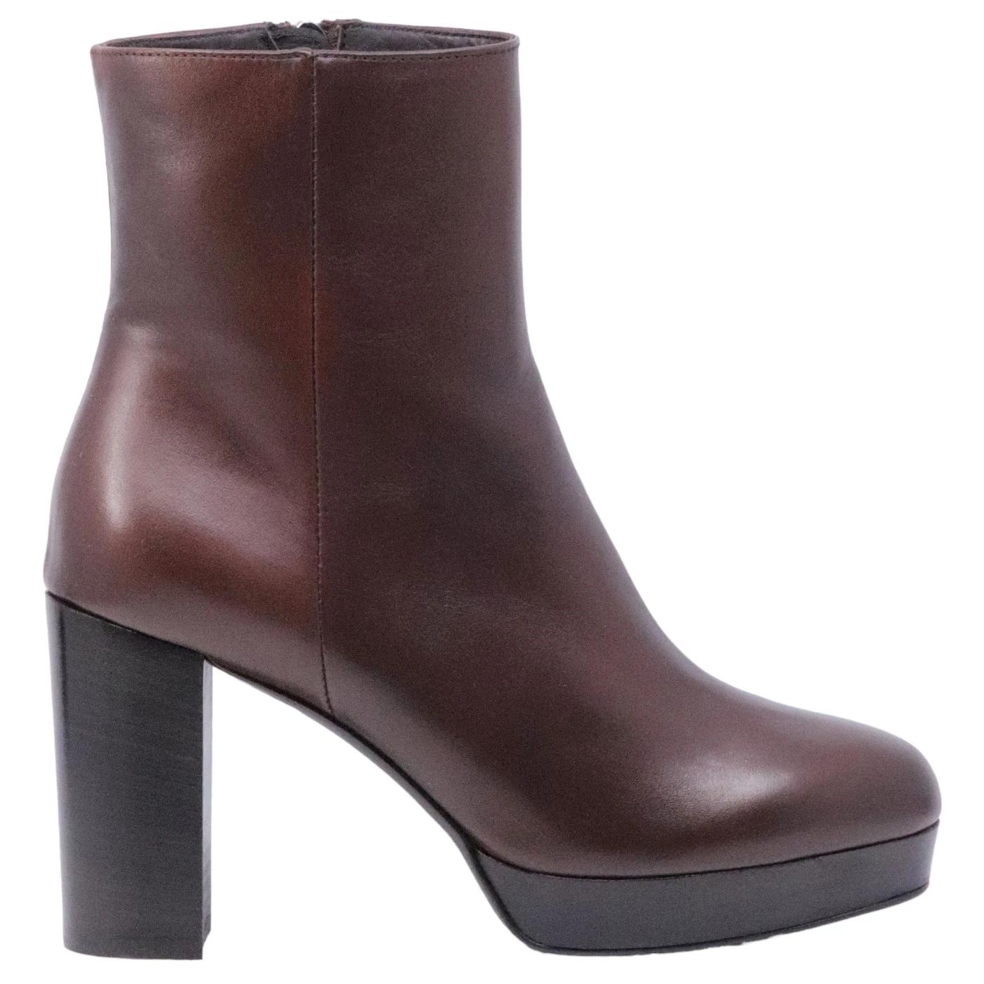 Stivaletto da donna Triver Flight in pelle di colore marrone 