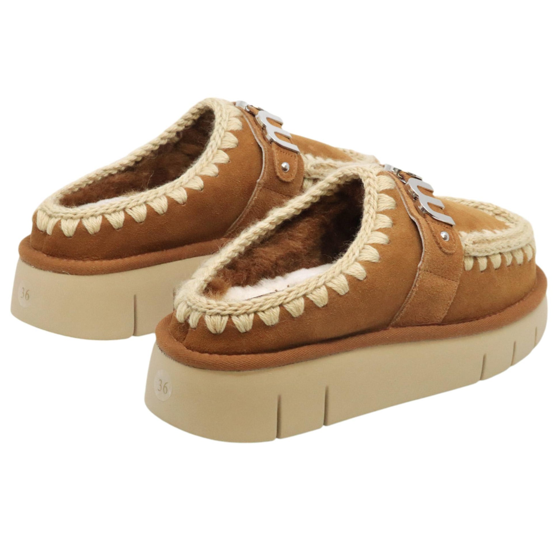 Mou Bounce clog metal logo sabot donna in montone cognac 