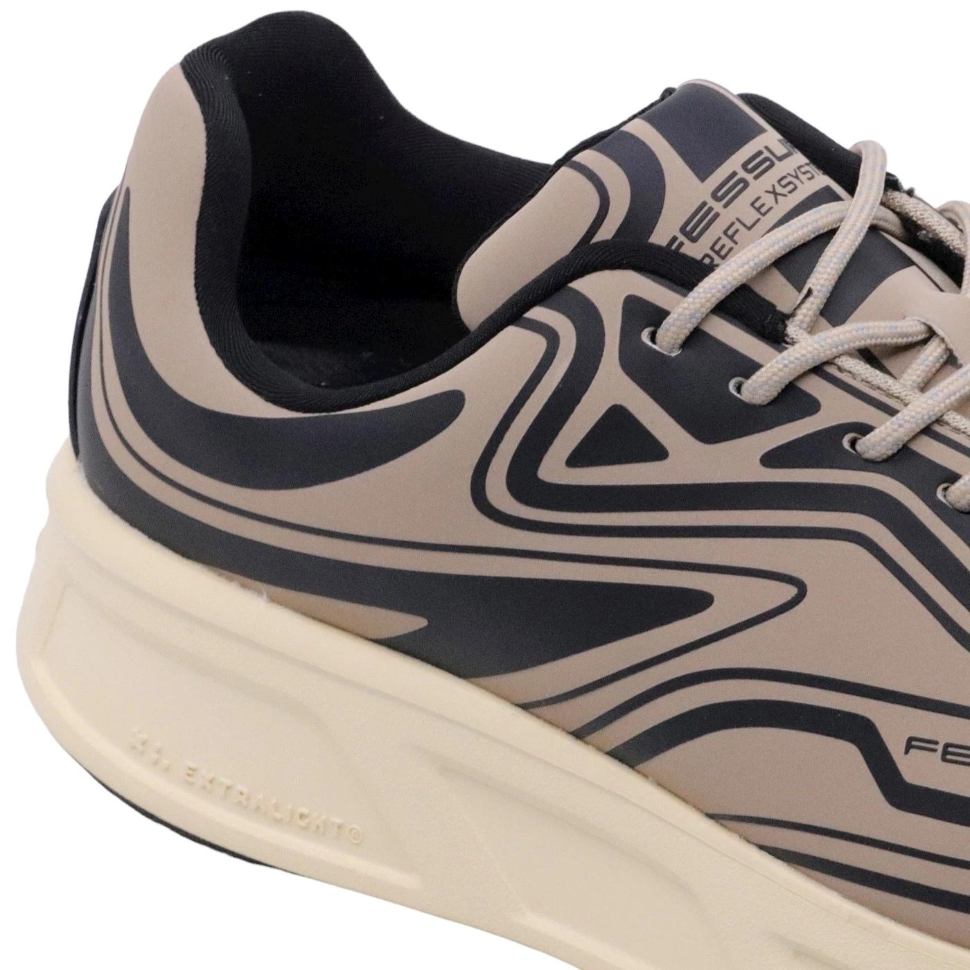 Sneaker uomo Fessura Runflex #02 in nabuk nero 