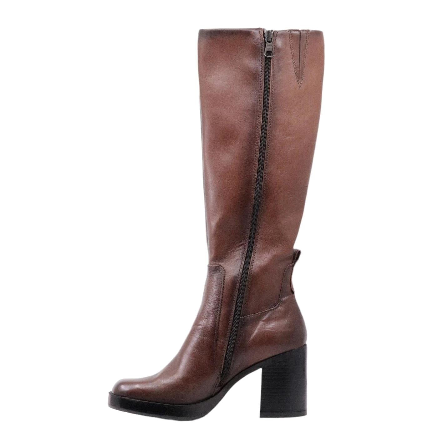 Stivale Mjus P96304 da donna realizzato in pelle di colore cioccolato 