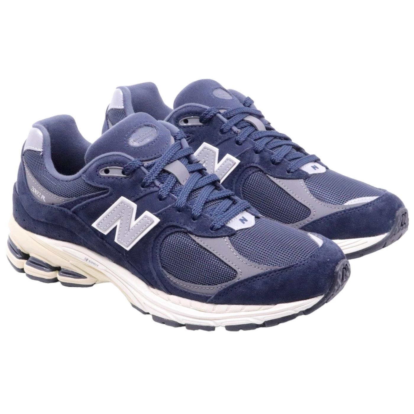 New Balance 2002R Eclipse Navy sneaker uomo in camoscio blu con tessuto mesh blu scuro M2002RCA-ECLIPSNAVYBLACK NEW BALANCE