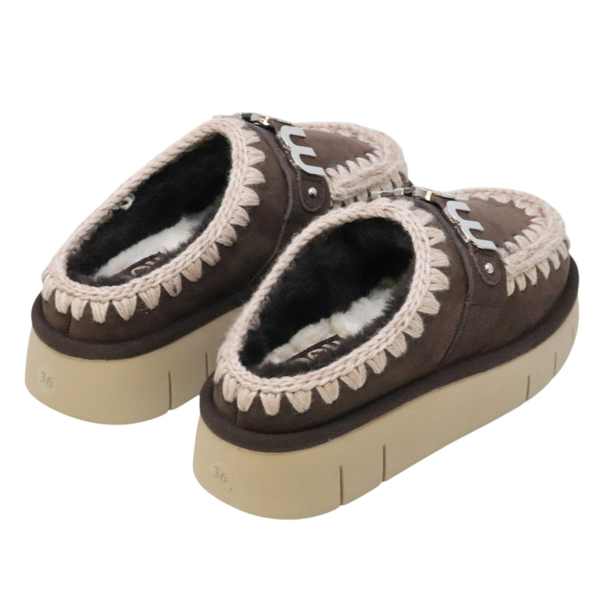 Mou Bounce clog metal logo sabot donna in montone mocha 