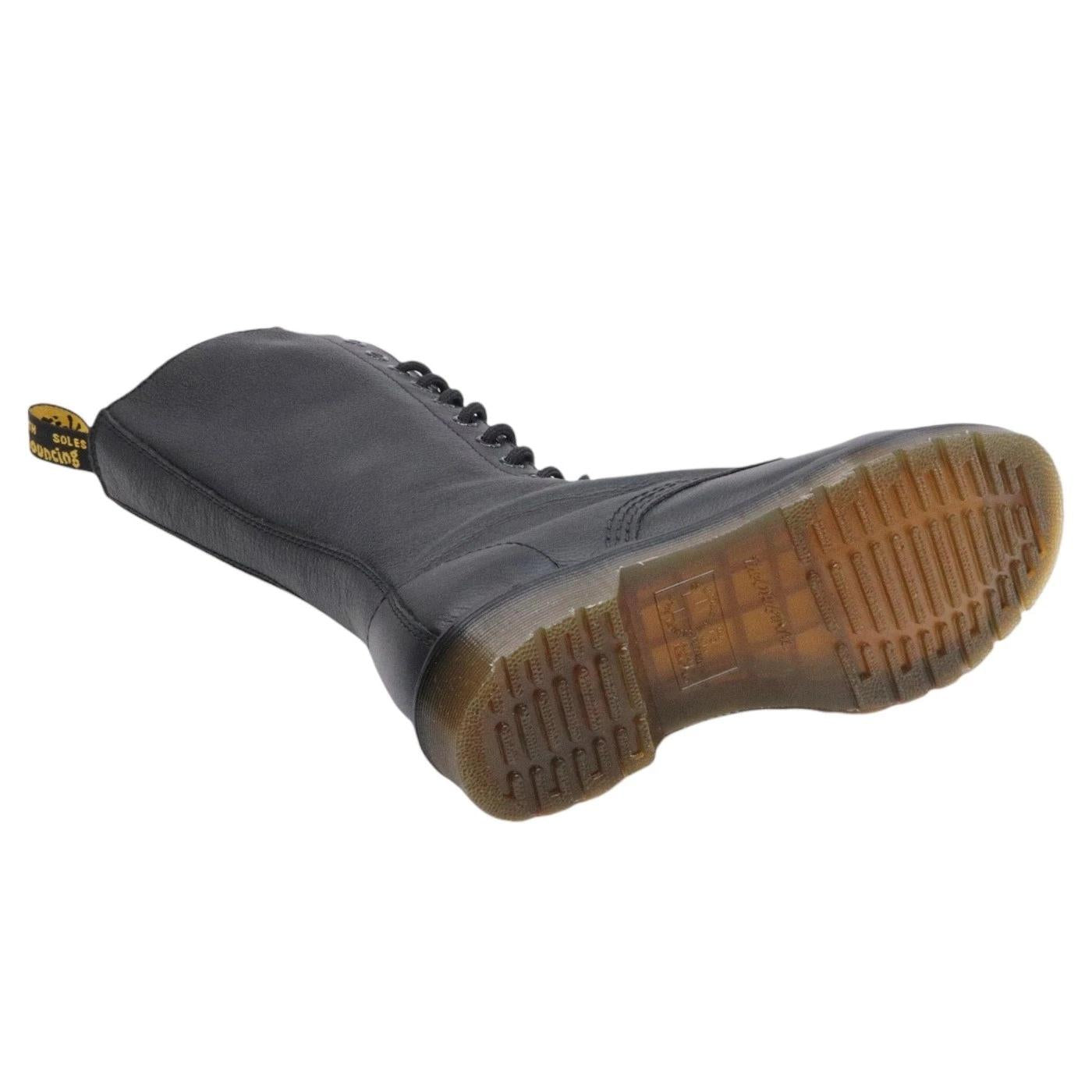 Dr. Martens 1B99 Stivale da donna realizzato in morbida pelle virginia 