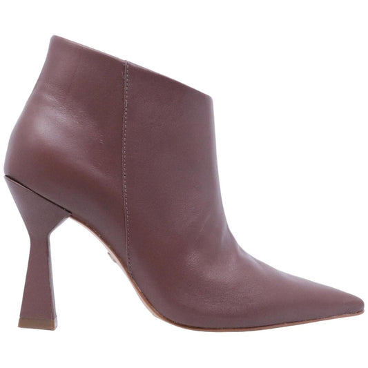 Tronchetto donna Carrano in elegante pelle di colore marrone 