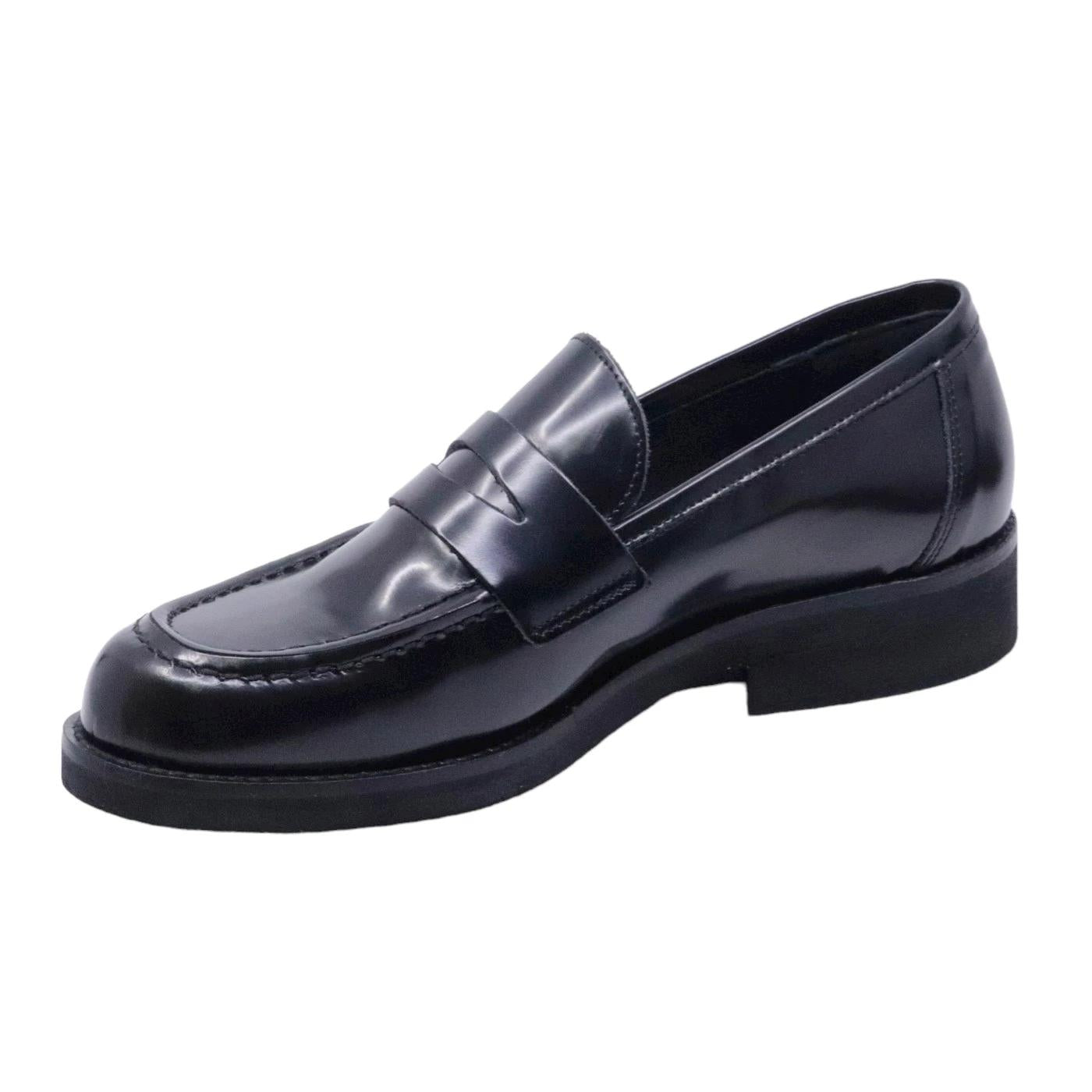 Mocassino donna Ranyé 250 in pelle spazzolata nera 