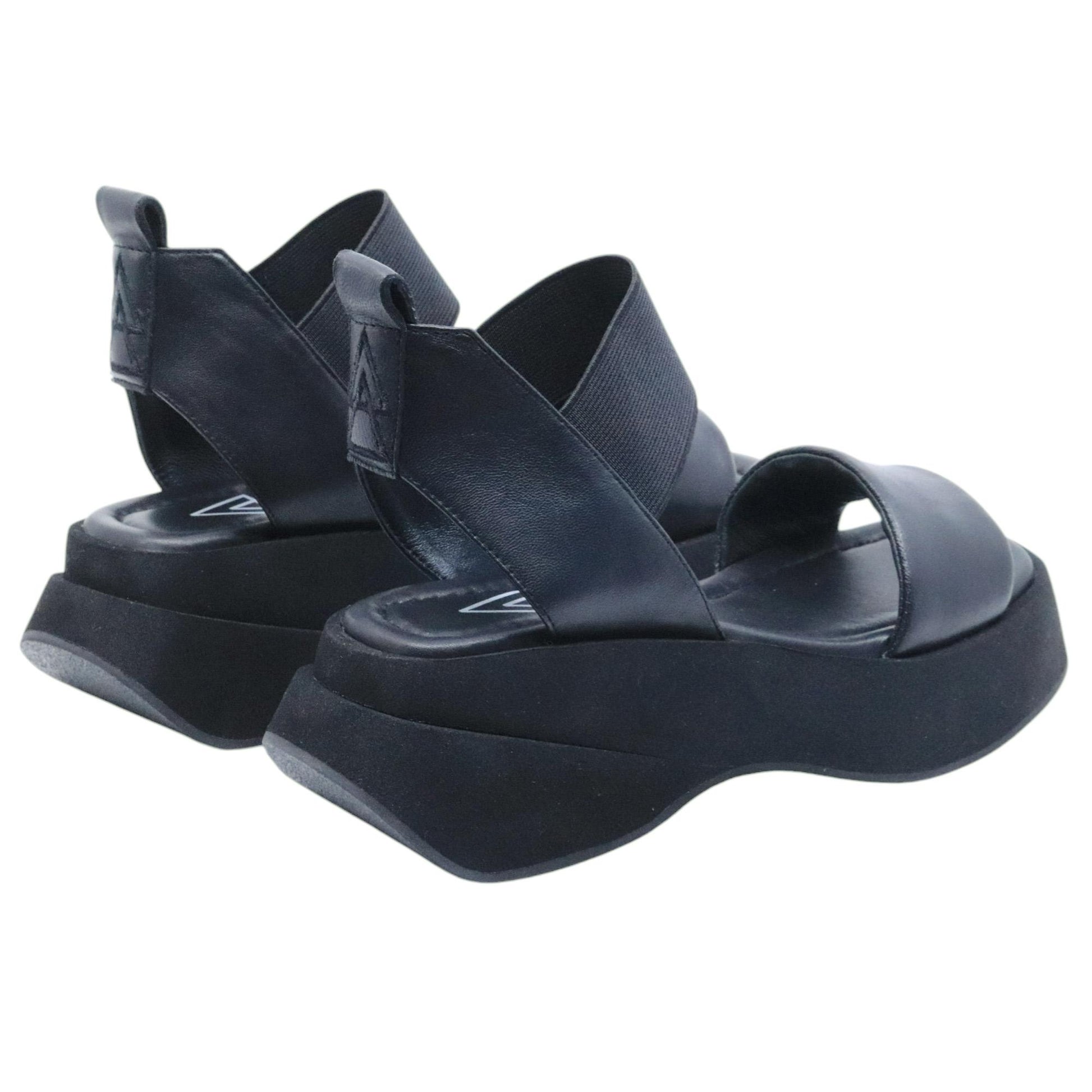 Sandalo donna Elena Iachi C22 in pelle nera 