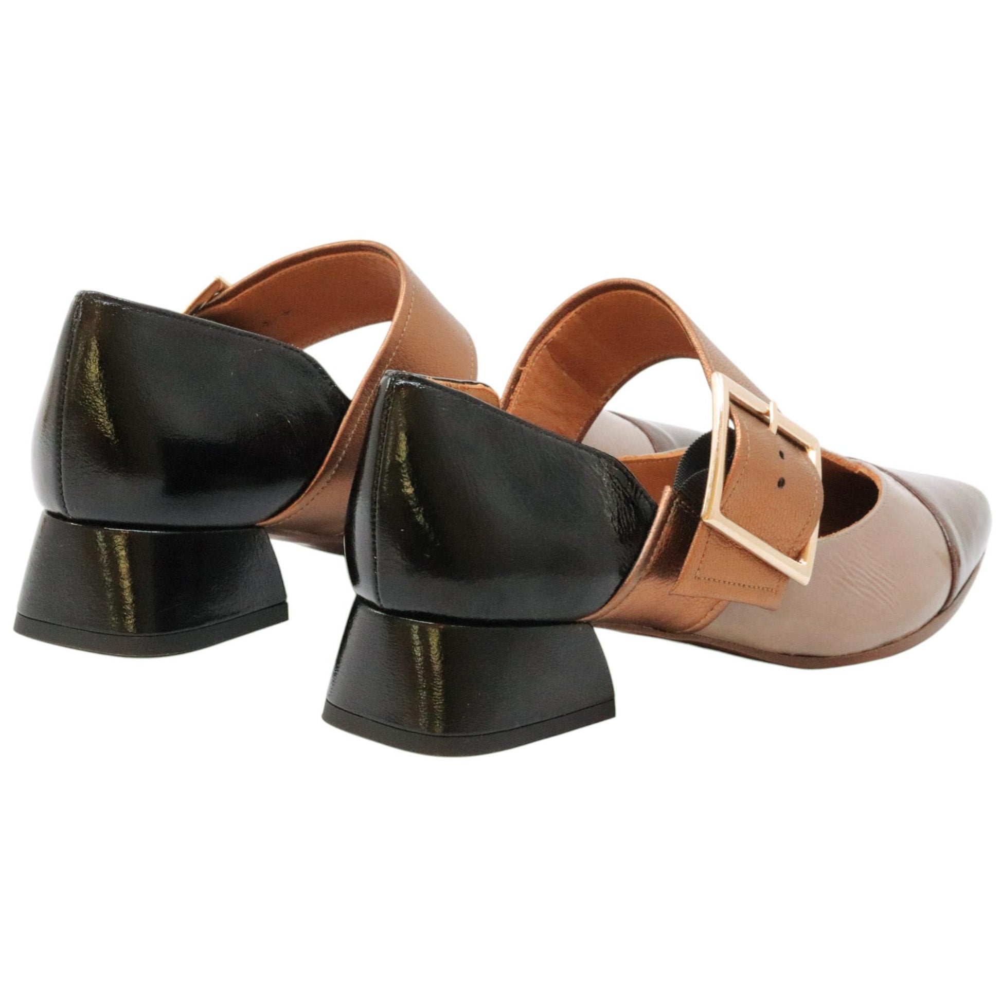 Decolletè Chie Mihara Hebas in pelle lucida marrone e taupe 