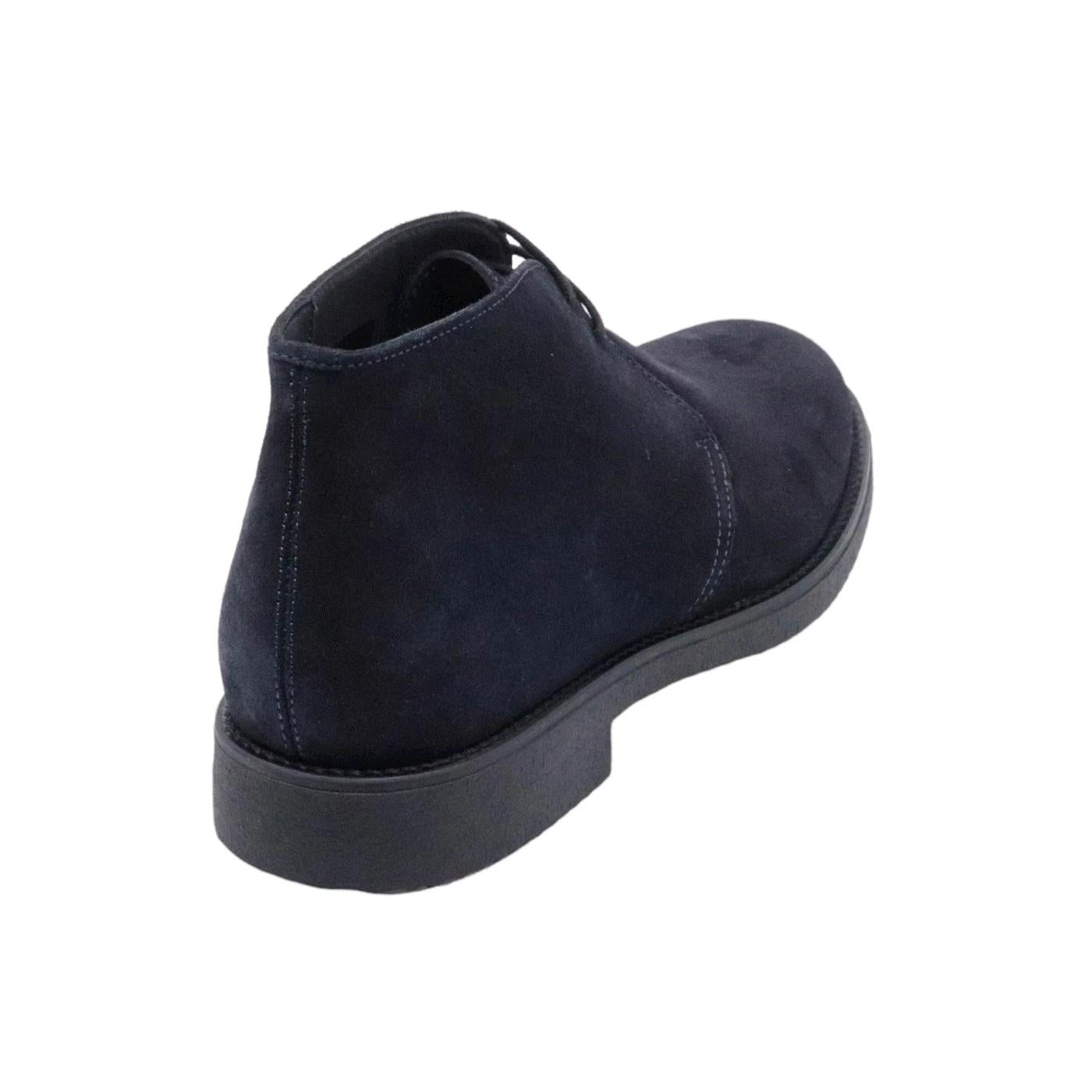 Antica Cuoieria 17671 polacchino da uomo realizzato in pelle scamosciata di colore blu 