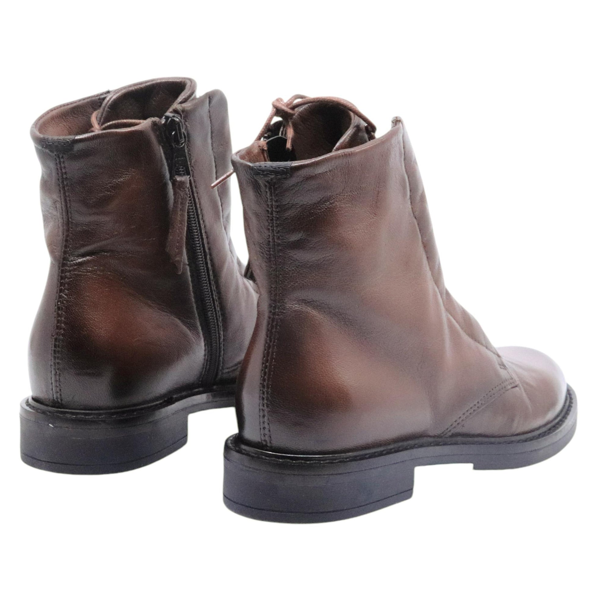 Anfibio Mjus T81205 da donna in pelle marrone 