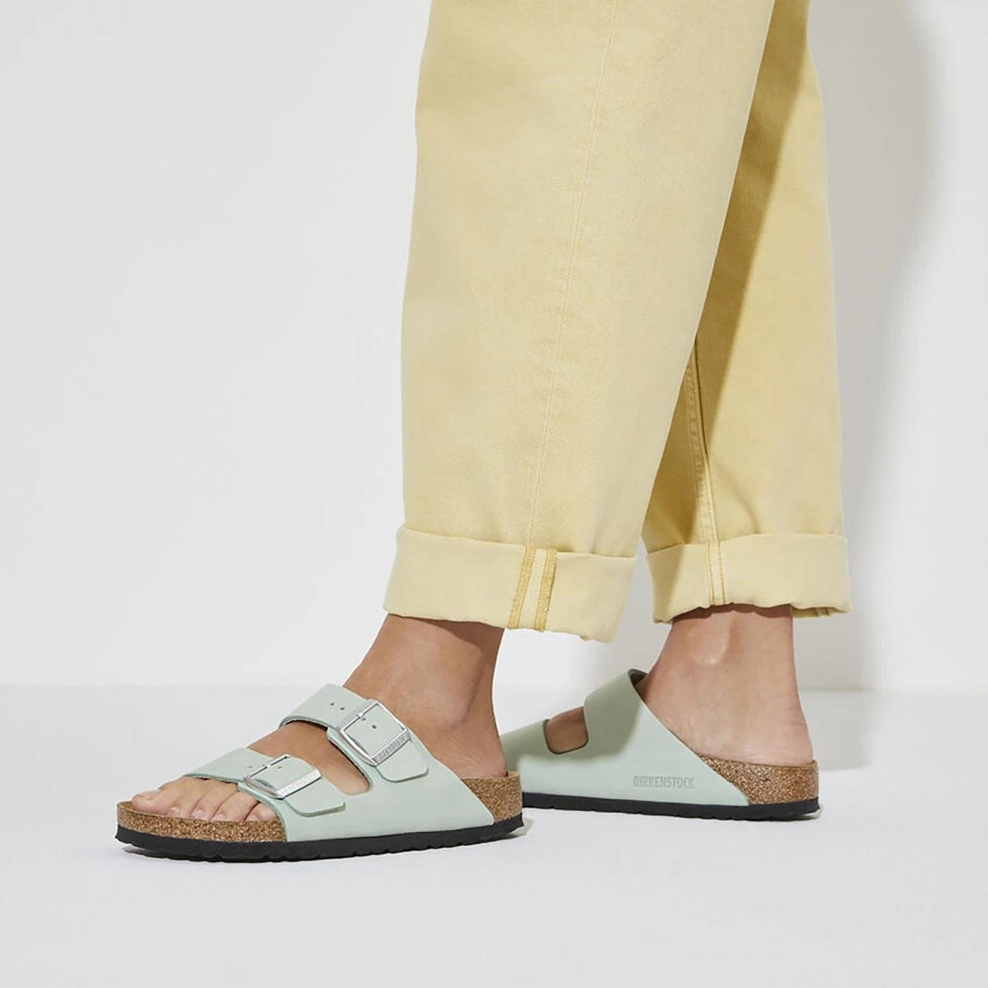 Birkenstock Arizona SFB Matcha Nubuck Leather sandalo verde chiaro Narrow Fit 
