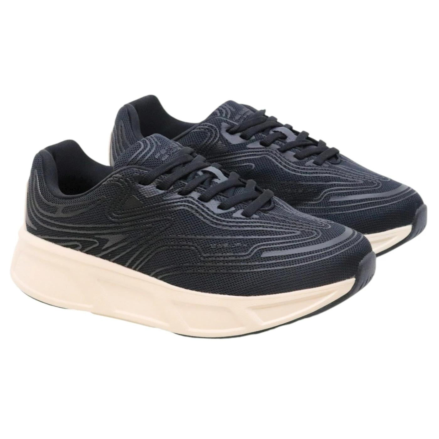 Sneaker Fessura Run #01 in tessuto nero traspirante con texture gommata 