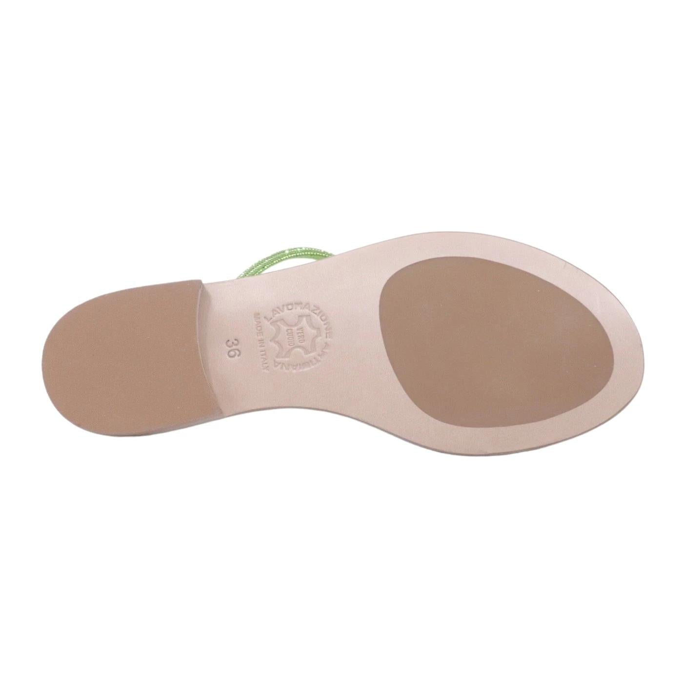 Sandalo caprese 3114 Paolo Ferrara in verde acido con strass luminosi 