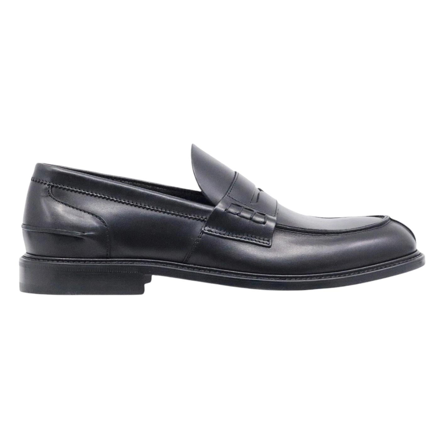 Mocassino Douglas 784 da uomo in comoda pelle di colore nero 