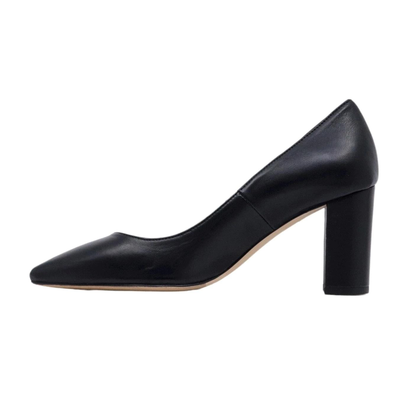Décolleté donna Le Briella Z826  in elegante pelle di colore nero 