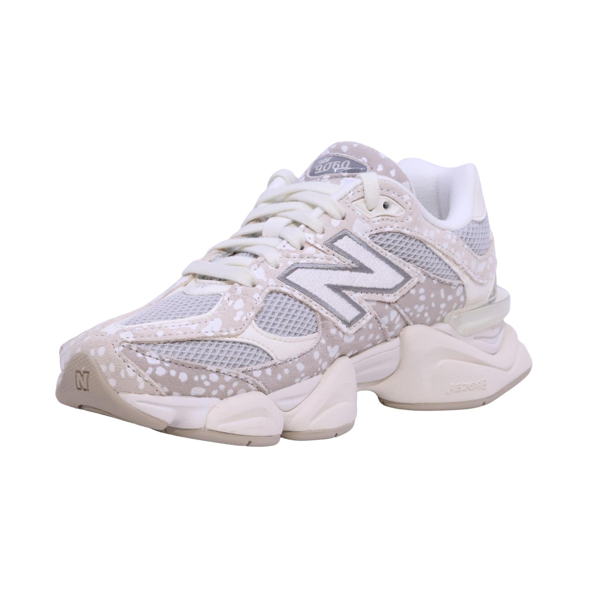 New Balance 9060 6G Reflection sneaker in grigio 