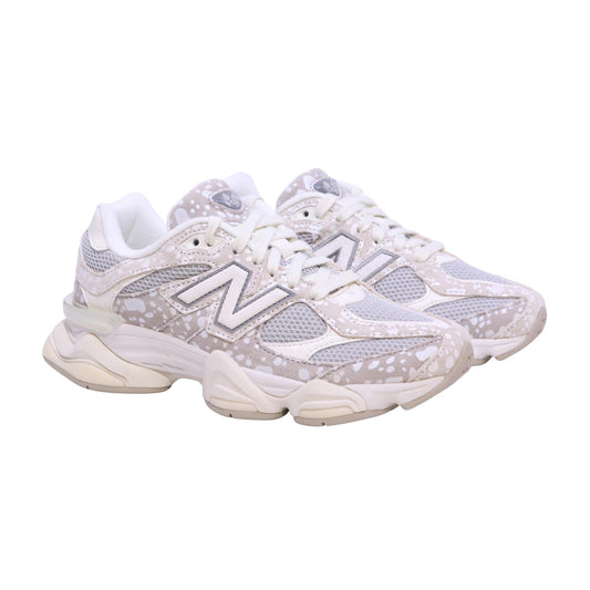 New Balance 9060 6G Reflection sneaker in grigio 