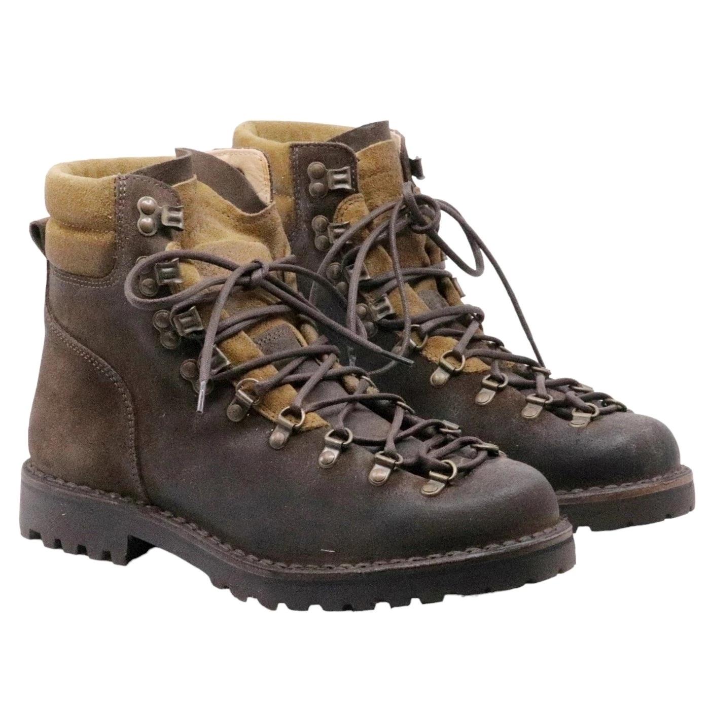 Stivaletto Pedula da uomo Astorflex Rockflex realizzato in pelle ingrassata 