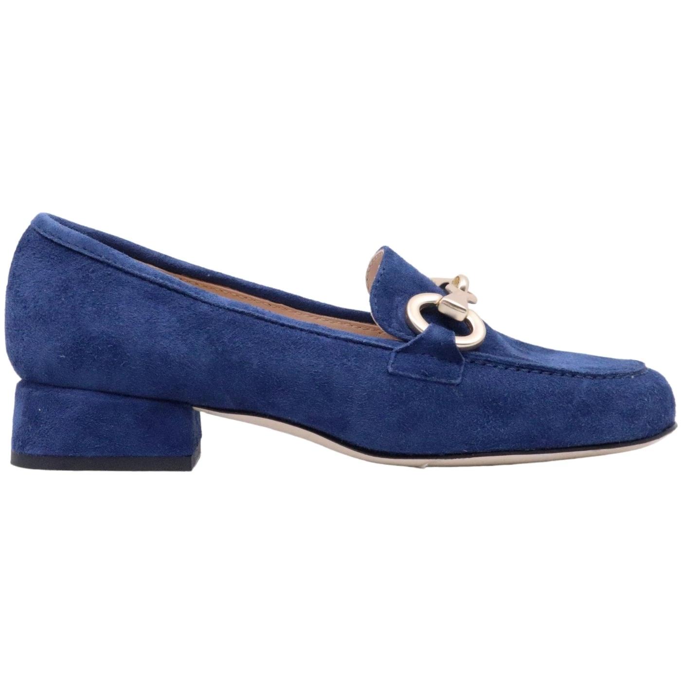 Mocassino donna Le Briella in elegante pelle scamosciata di colore blu e morsetto 