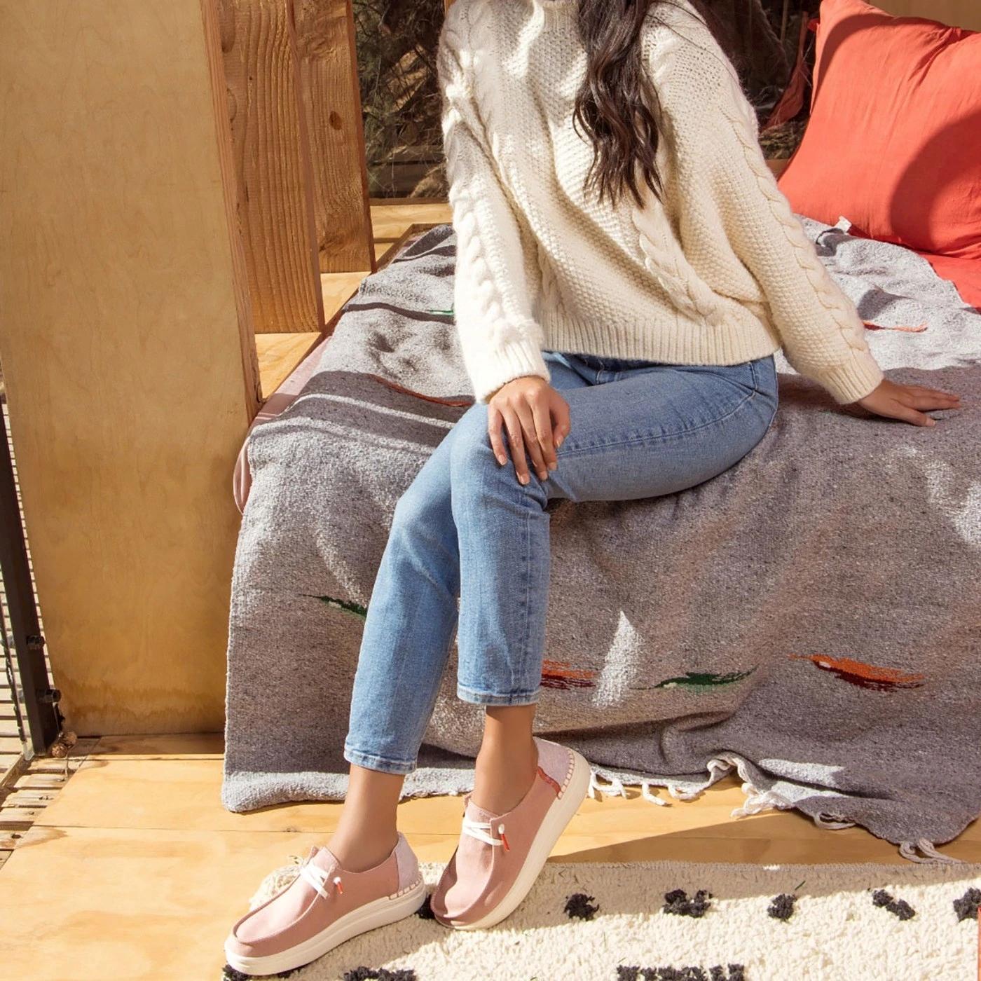 Hey Dude Wendy Rise sneaker donna in misto lino rosa 