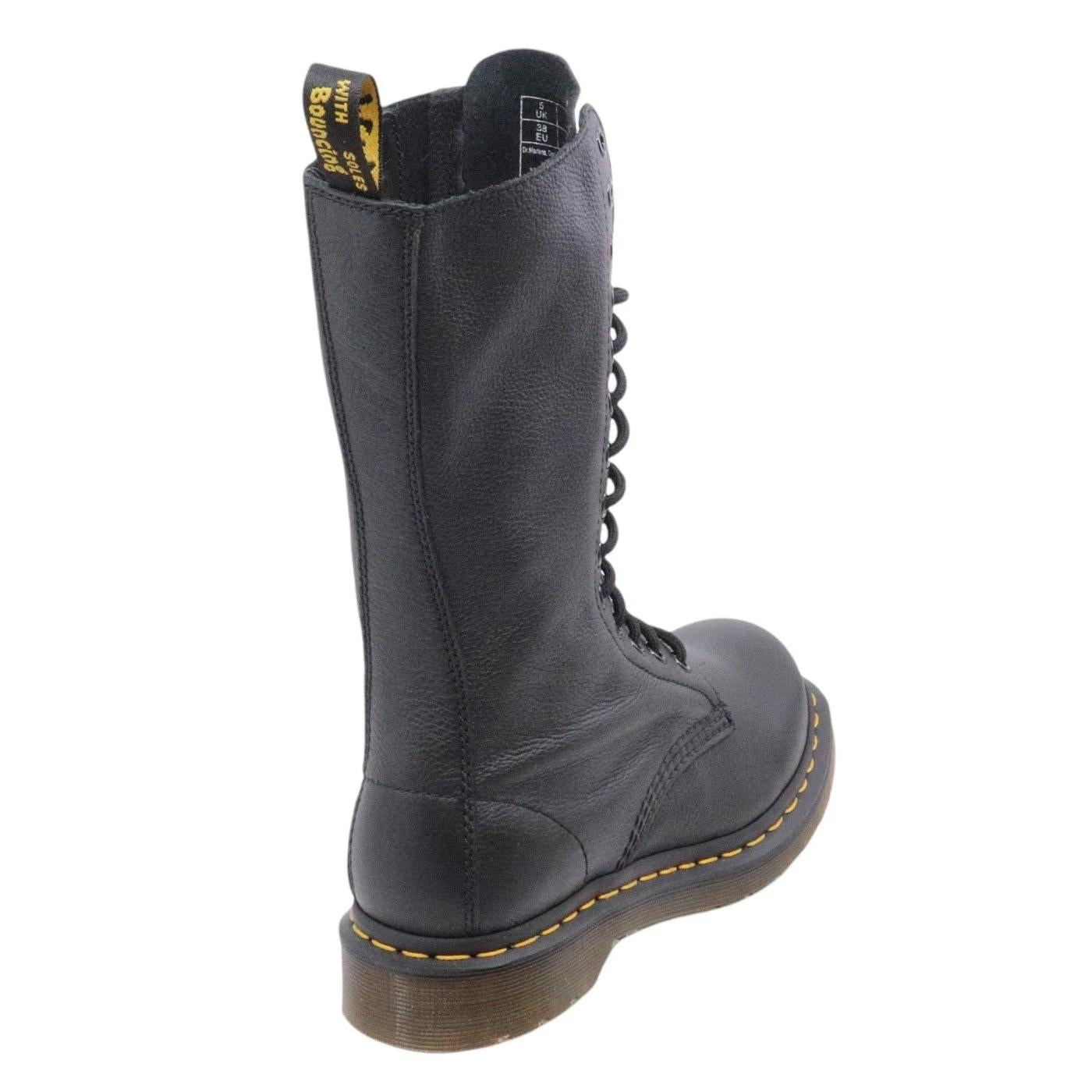Dr. Martens 1B99 Stivale da donna realizzato in morbida pelle virginia 