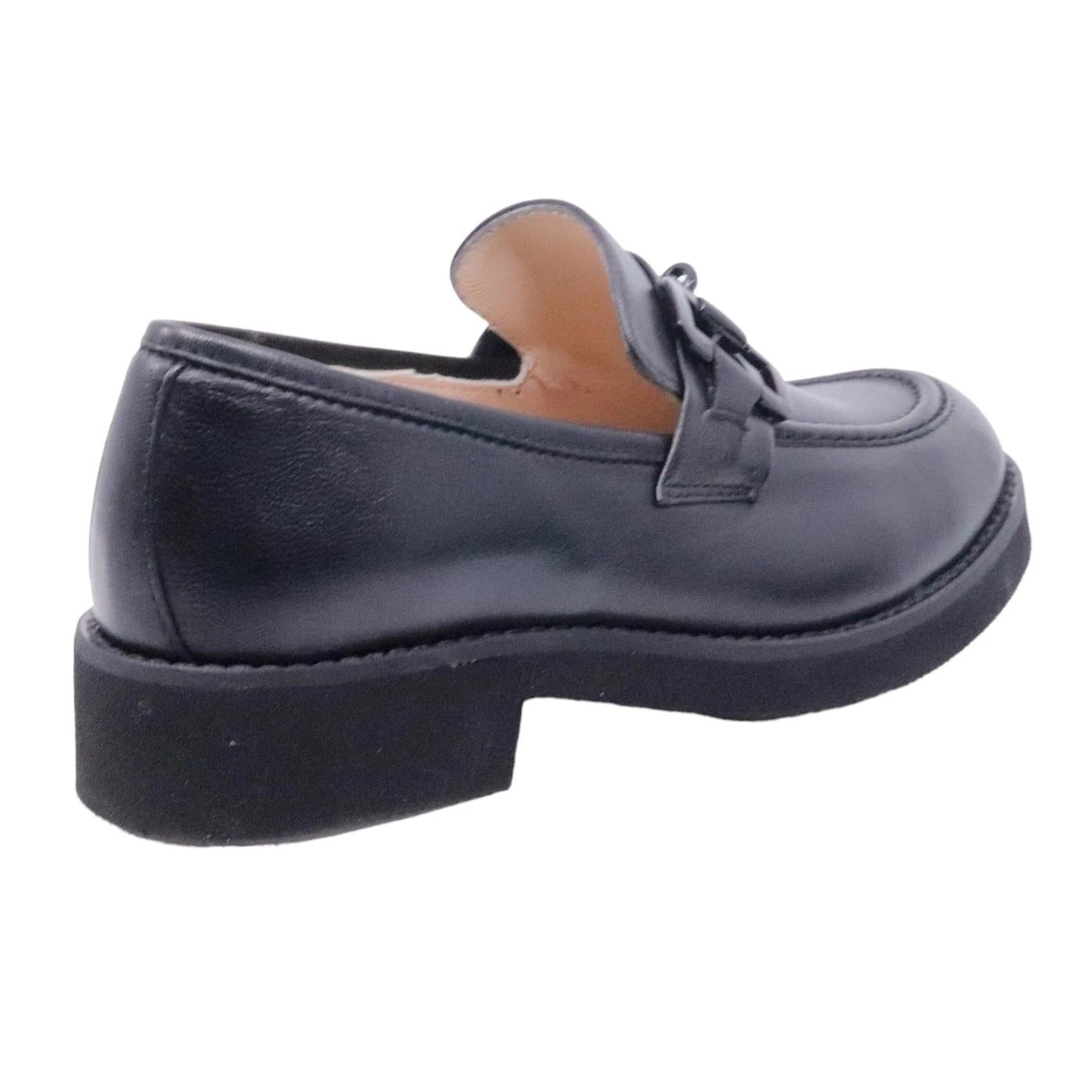 Mocassino donna Le Briella in pelle nappata di colore nero con morsetto 