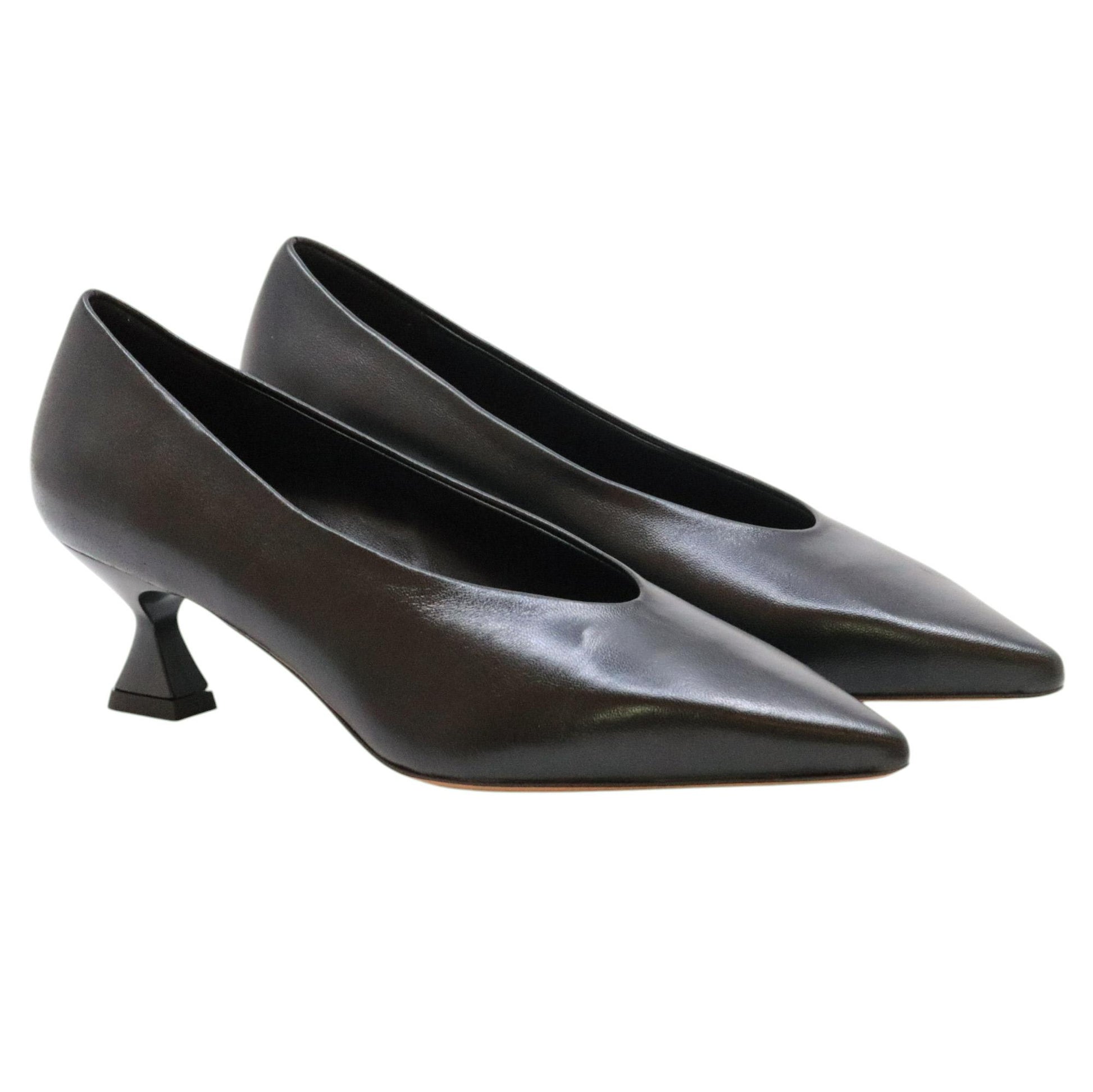 The Seller SS108 décolleté donna in pelle nera 