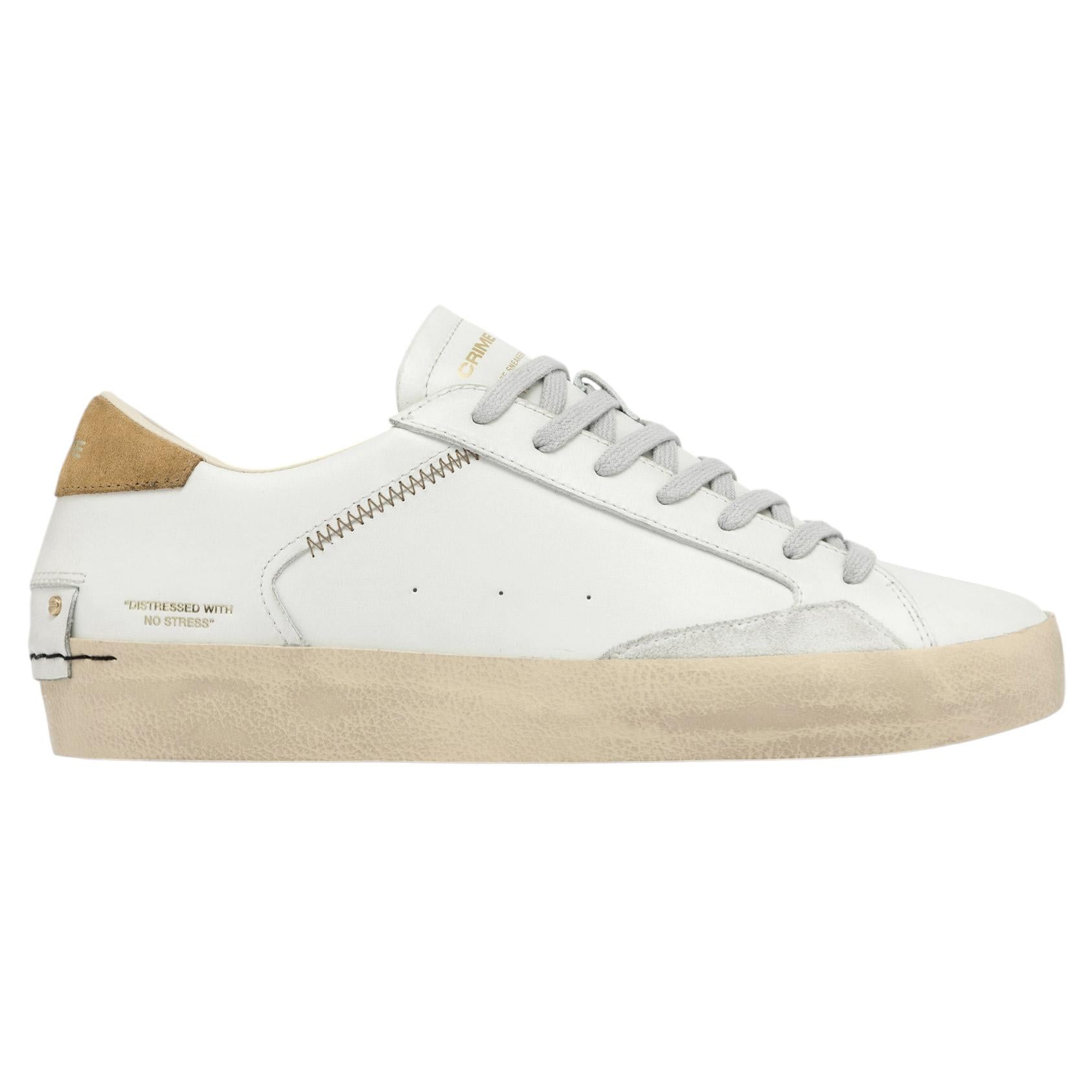 Sneaker uomo Crime London 14006 Distressed in pelle bianca e talloncino in camoscio beige 