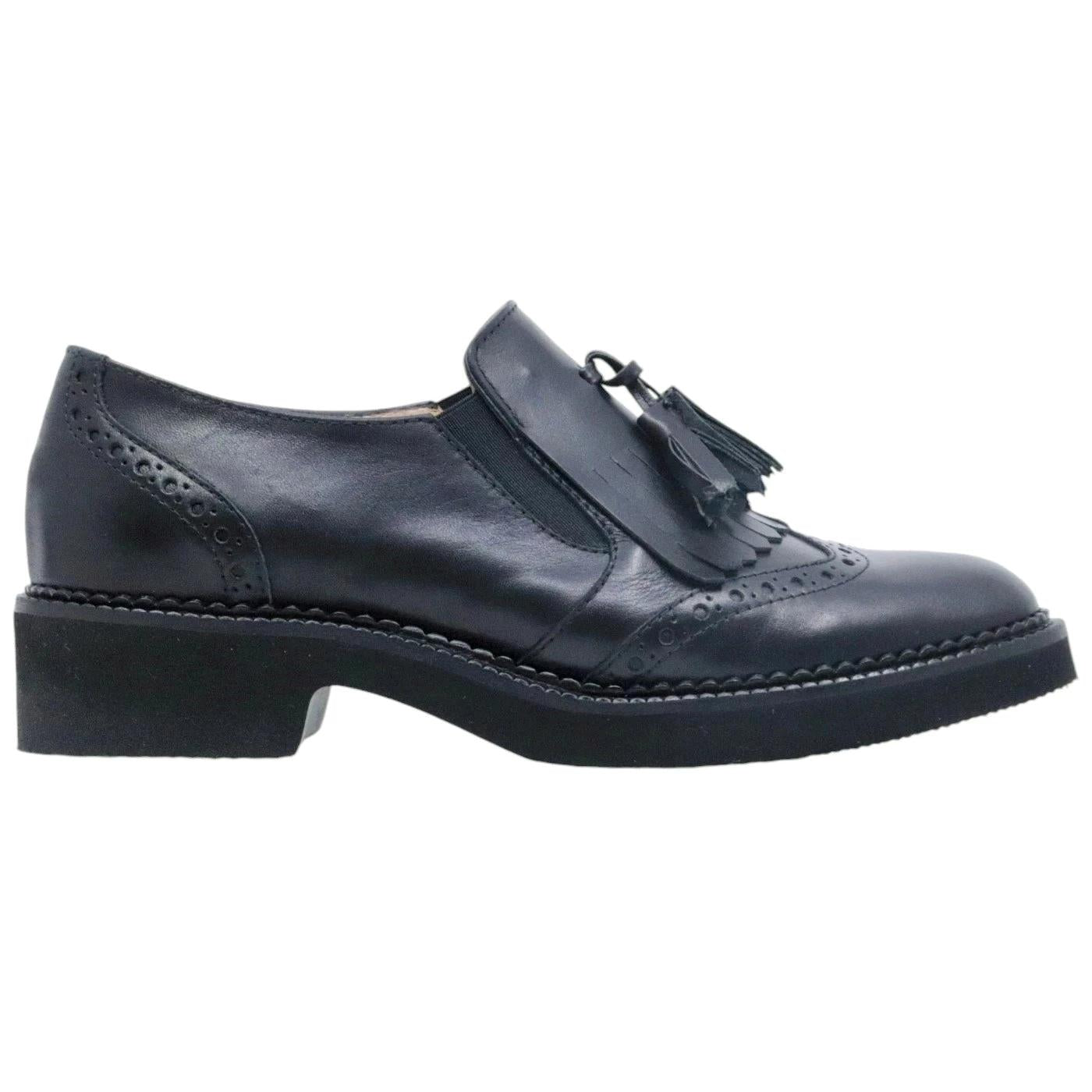 Le Briella Z759 mocassino donna in pelle nera con frangia 