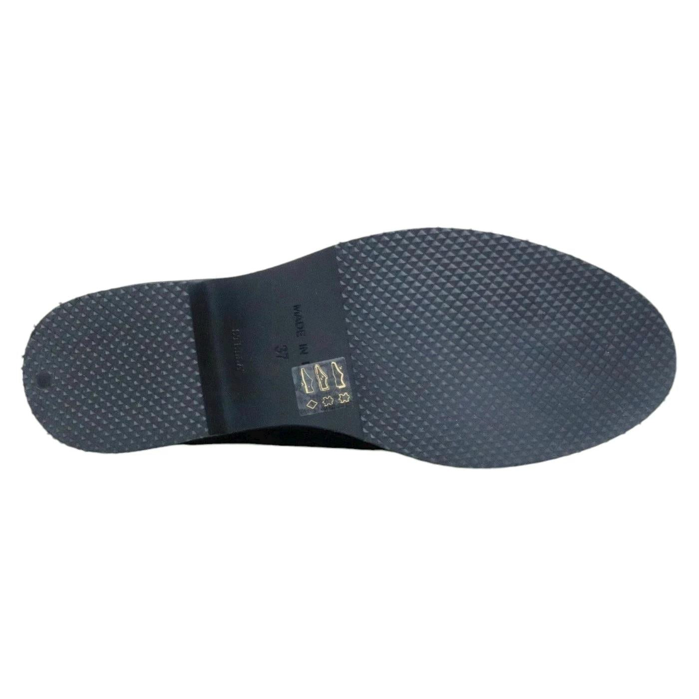 Le Briella 1168 scarpa allacciata donna in pelle nera. 
