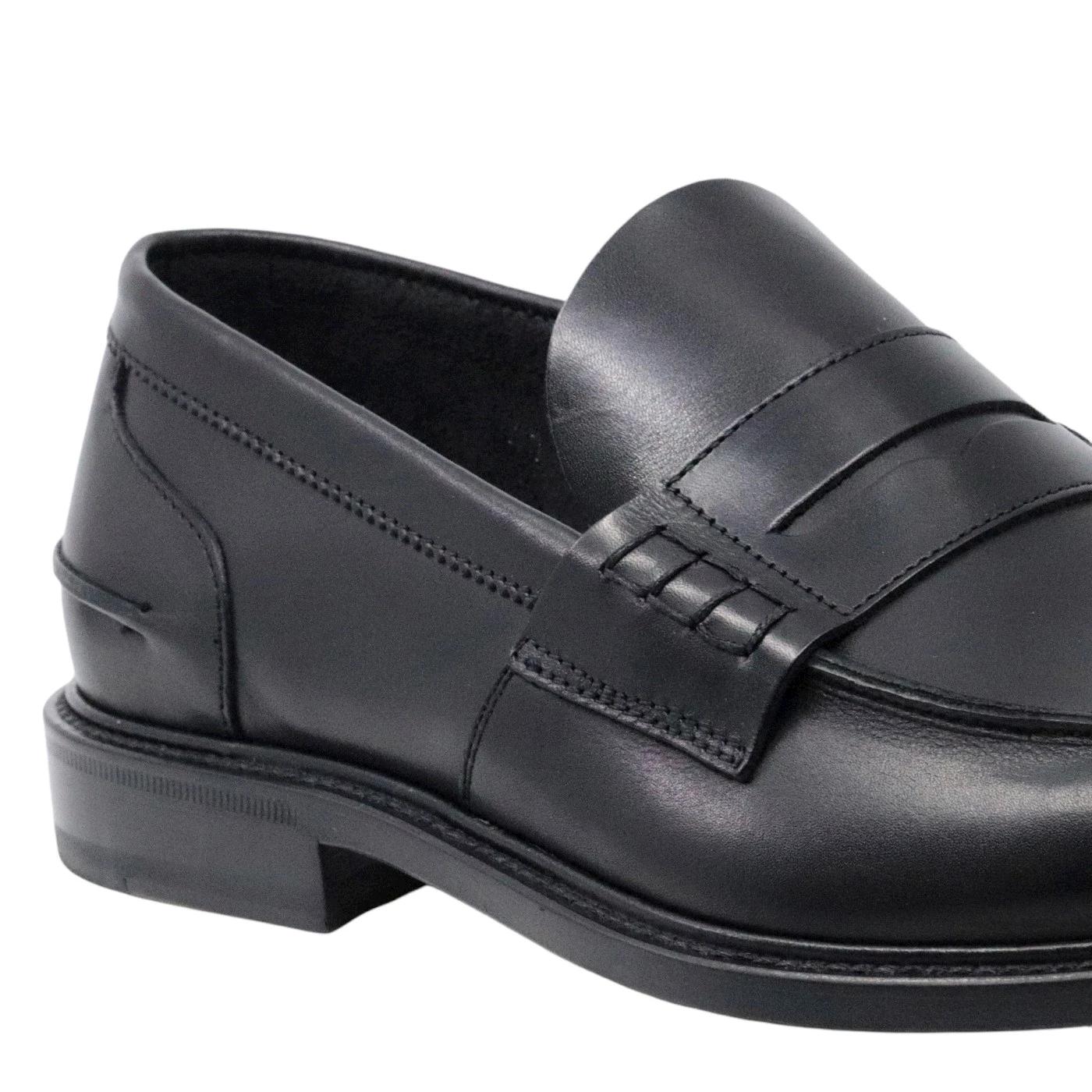 Douglas 784 Princess mocassino uomo in pelle nera con suola in cuoio 