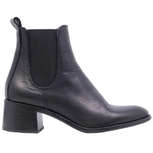Stivaletto donna Curiositè 2372 in pelle morbida di colore nero 