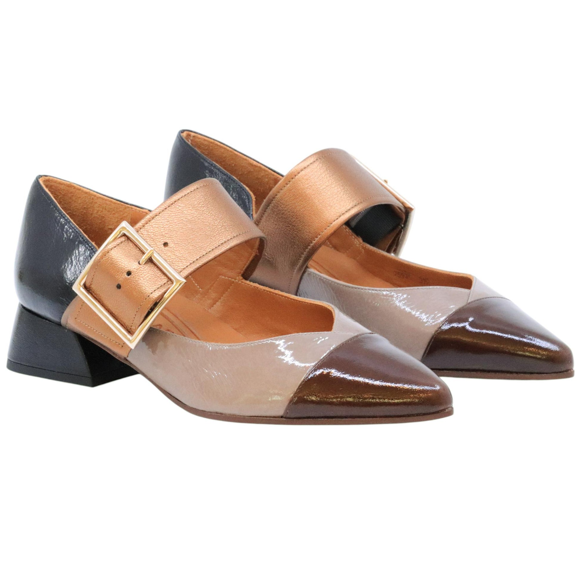 Decolletè Chie Mihara Hebas in pelle lucida marrone e taupe 