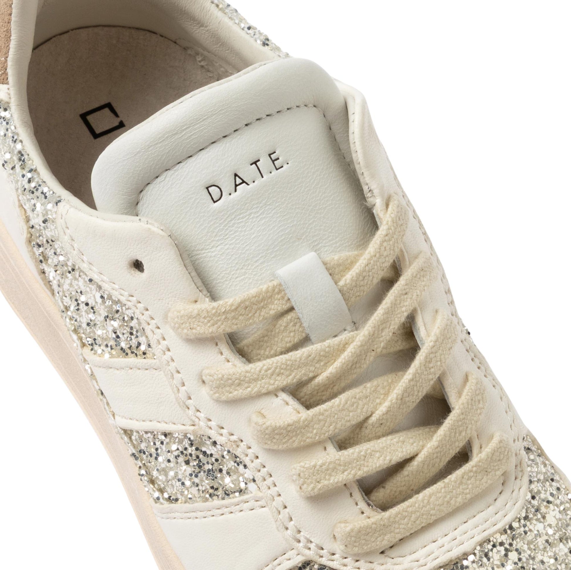 D.A.T.E. Court 2.0 Glitter C2-GL-PL sneaker donna in pelle bianco panna 