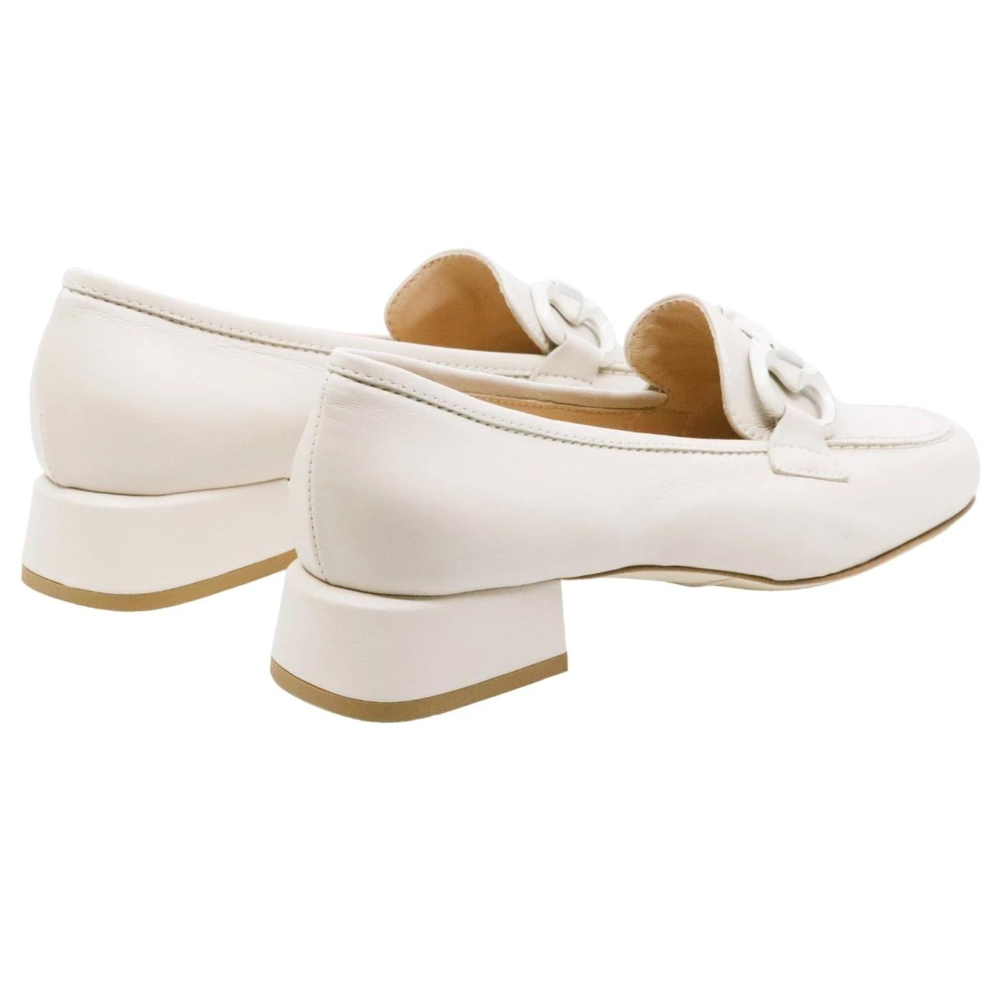 Mocassino donna Le Briella Z843 in pelle beige e morsetto 
